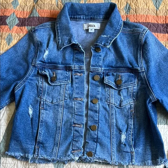 JBD. Trendy Cropped Denim Jacket - Picture 2 of 7